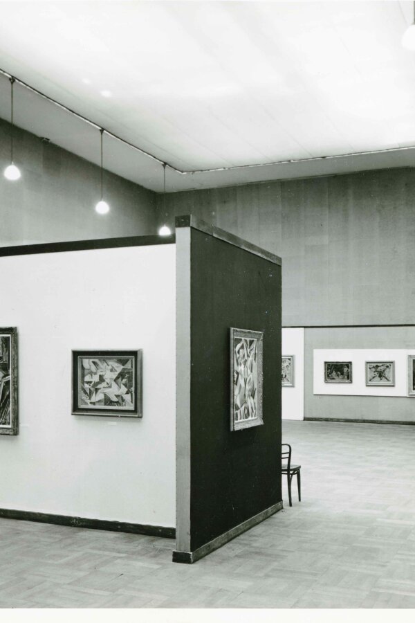 Pohled do výstavy Václav ŠPála, Figurální obrazy, Mánes, 1958, foto Jiří Hampl, ÚDU